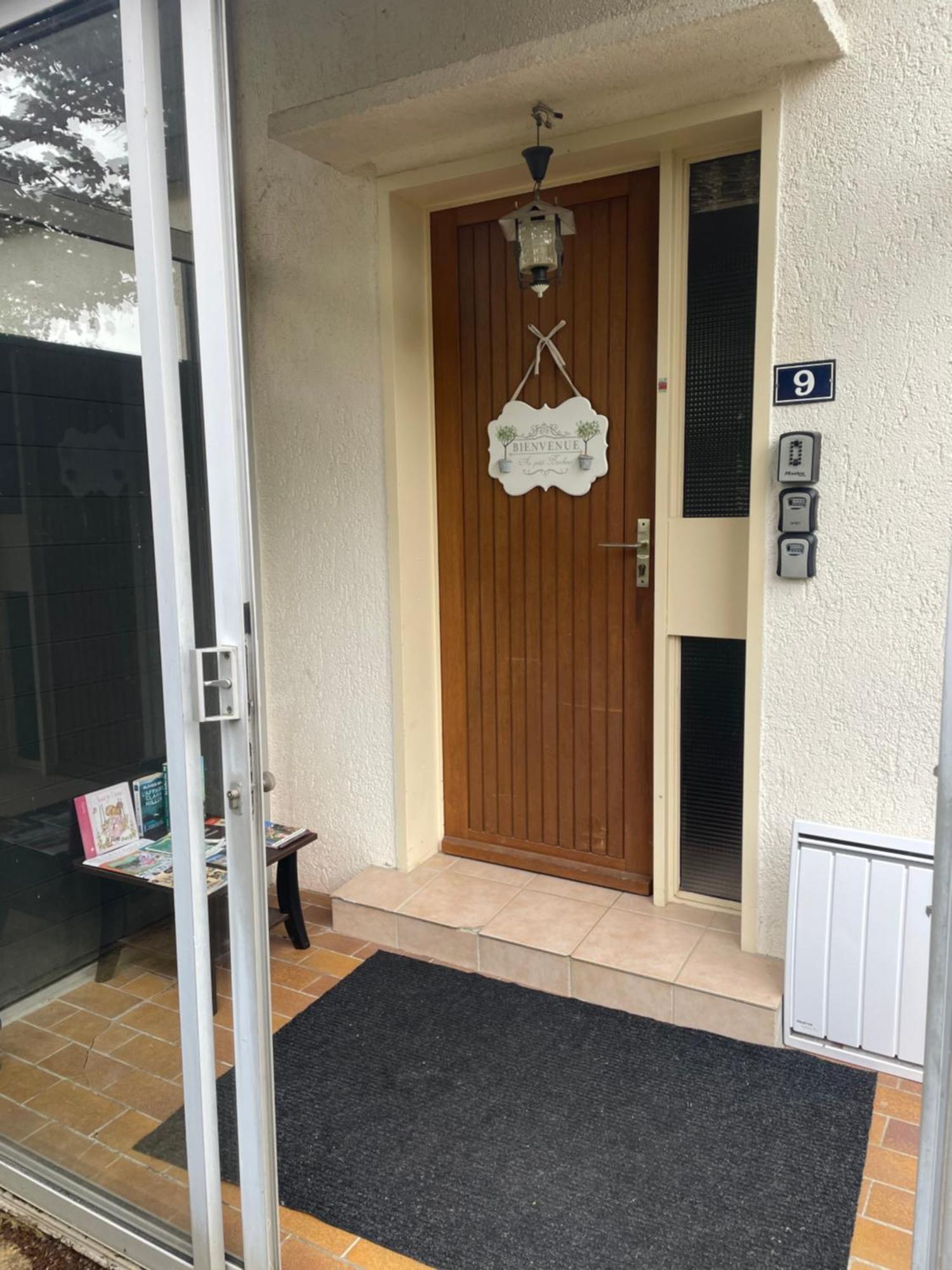 JOLI PETIT APPARTEMENT FONCTIONNEL proche RENNES Liffré Extérieur photo